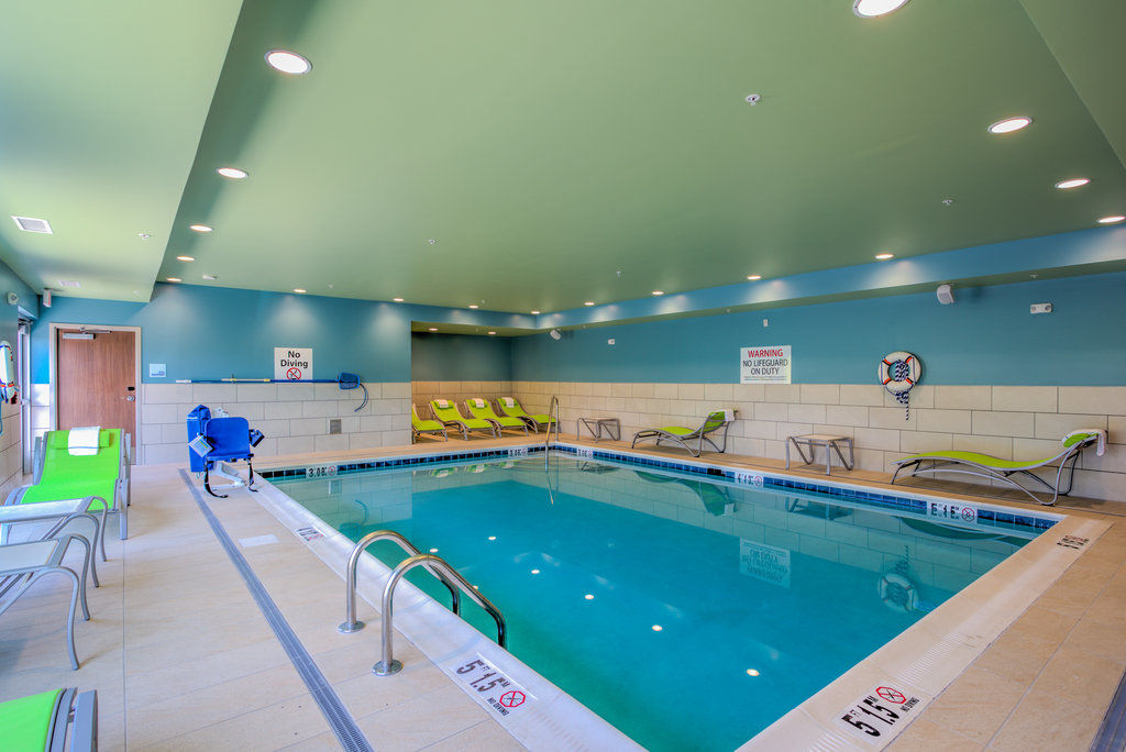 Holiday Inn Express & Suite Milroy - Reedsville Zewnętrze zdjęcie