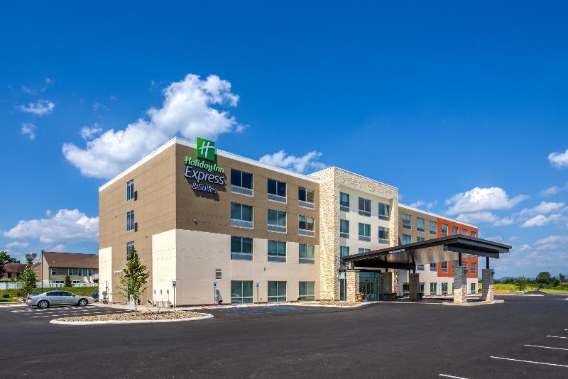 Holiday Inn Express & Suite Milroy - Reedsville Zewnętrze zdjęcie